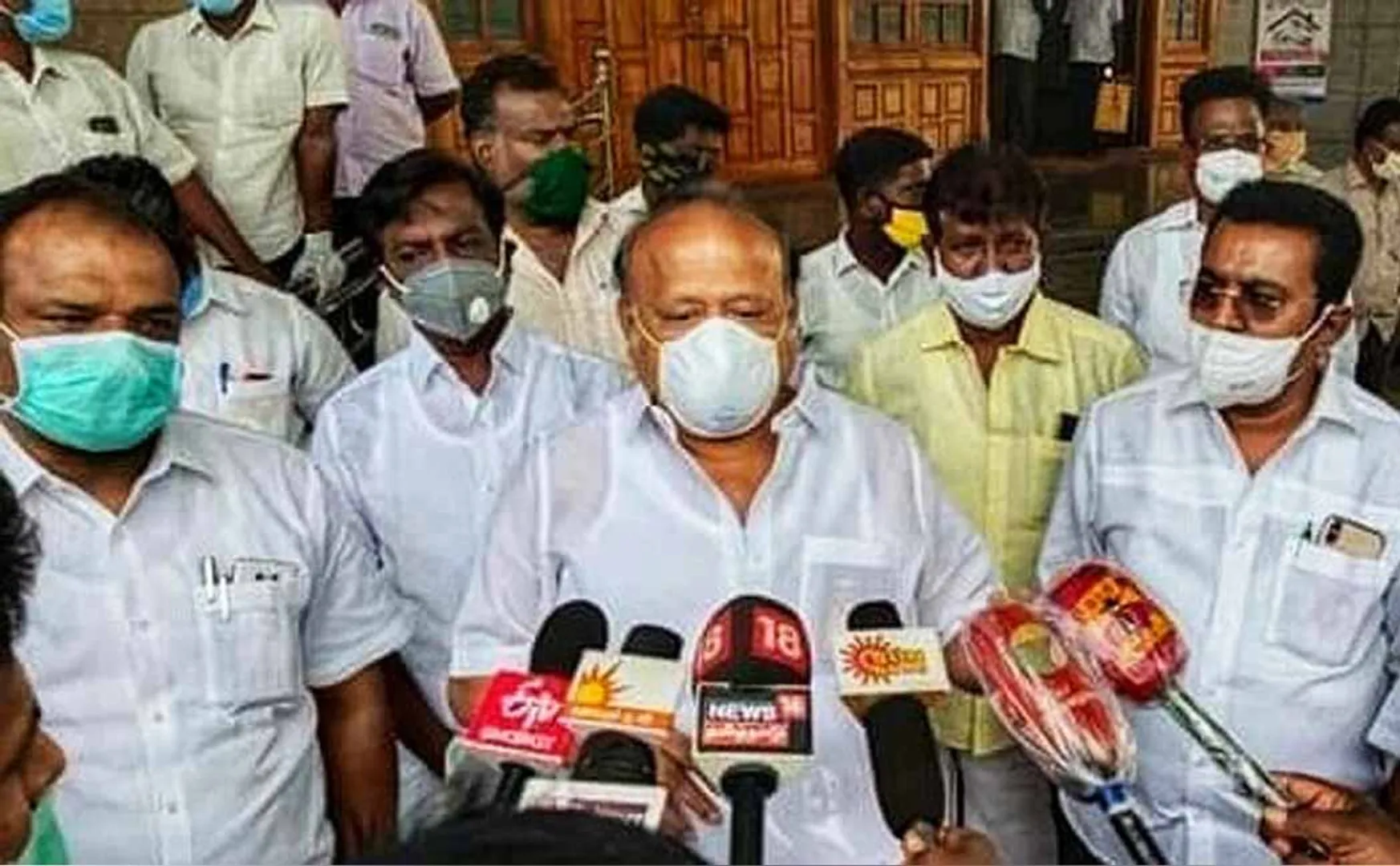cuddalore district collector meet for dmk party leaders 